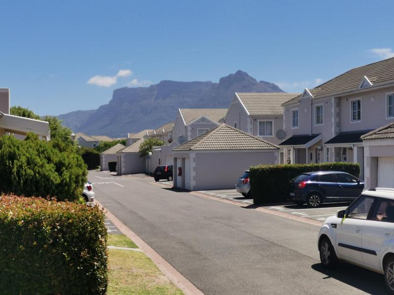 To Let 2 Bedroom Property for Rent in Pinelands Western Cape